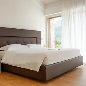 https://villa-schalet-superior-in-puri-nella-valle-dei-laghi.hotelinveneto.com